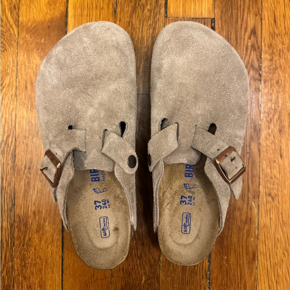 Birkenstock | Boston Clog Suede Leather in Taupe | W6-6.5/EU37